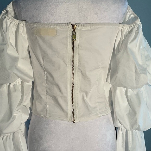 Lizette Collection Medium Ivory Low Cut Corset Blouse with Tiered Bishop Sleeves - Picture 5 of 16